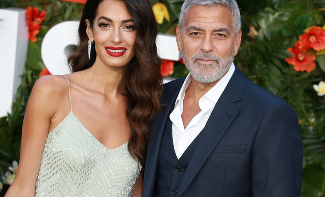 Amal Clooney: Με μαύρο φόρεμα είναι η επιτομή του sophisticated elegance