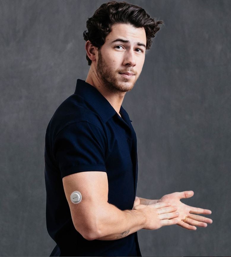 Ο Nick Jonas μίλησε για τη διάγνωσή με διαβήτη τύπου 1 και με ποιο τρόπο η μητέρα του του έσωσε τη ζωή