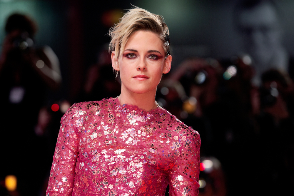 Kristen Stewart: Πώς έχει απογειώσει το ανδρόγυνο look