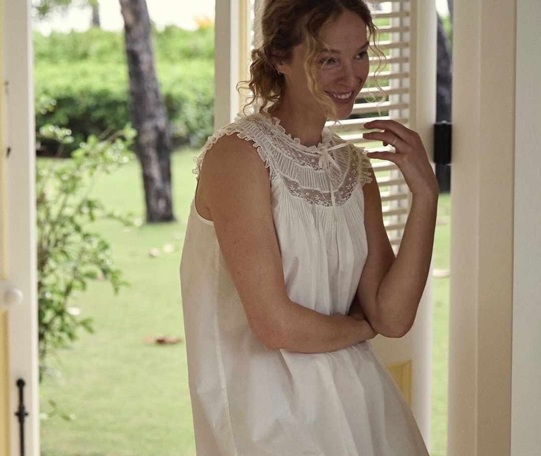 Broderie Anglaise: Το ρομαντικό φόρεμα του καλοκαιριού – 5 σχέδια για να διαλέξεις