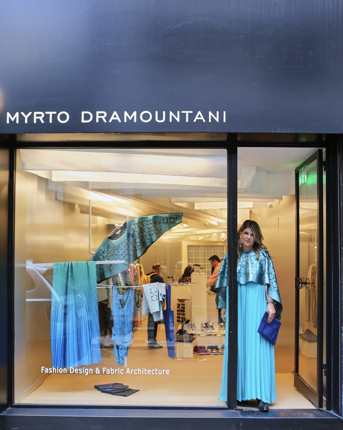 MYRTO DRAMOUNTANI: Το πρώτο flagship store στην Αθήνα με λαμπερά εγκαίνια