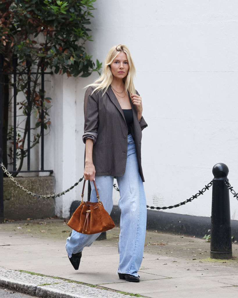 Sienna Miller: Το casual look της που θέλουμε να αντιγράψουμε