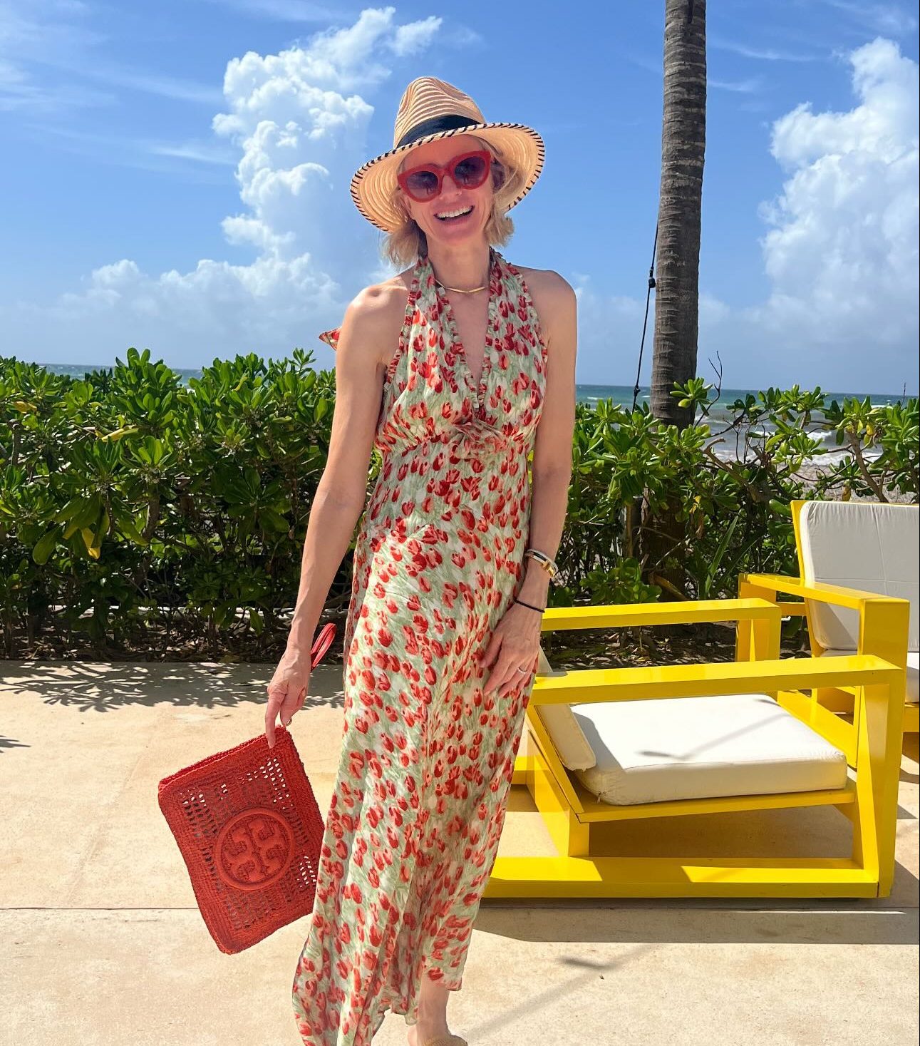 Naomi Watts: Τα beach looks της είναι τα πιο trendy του καλοκαιριού