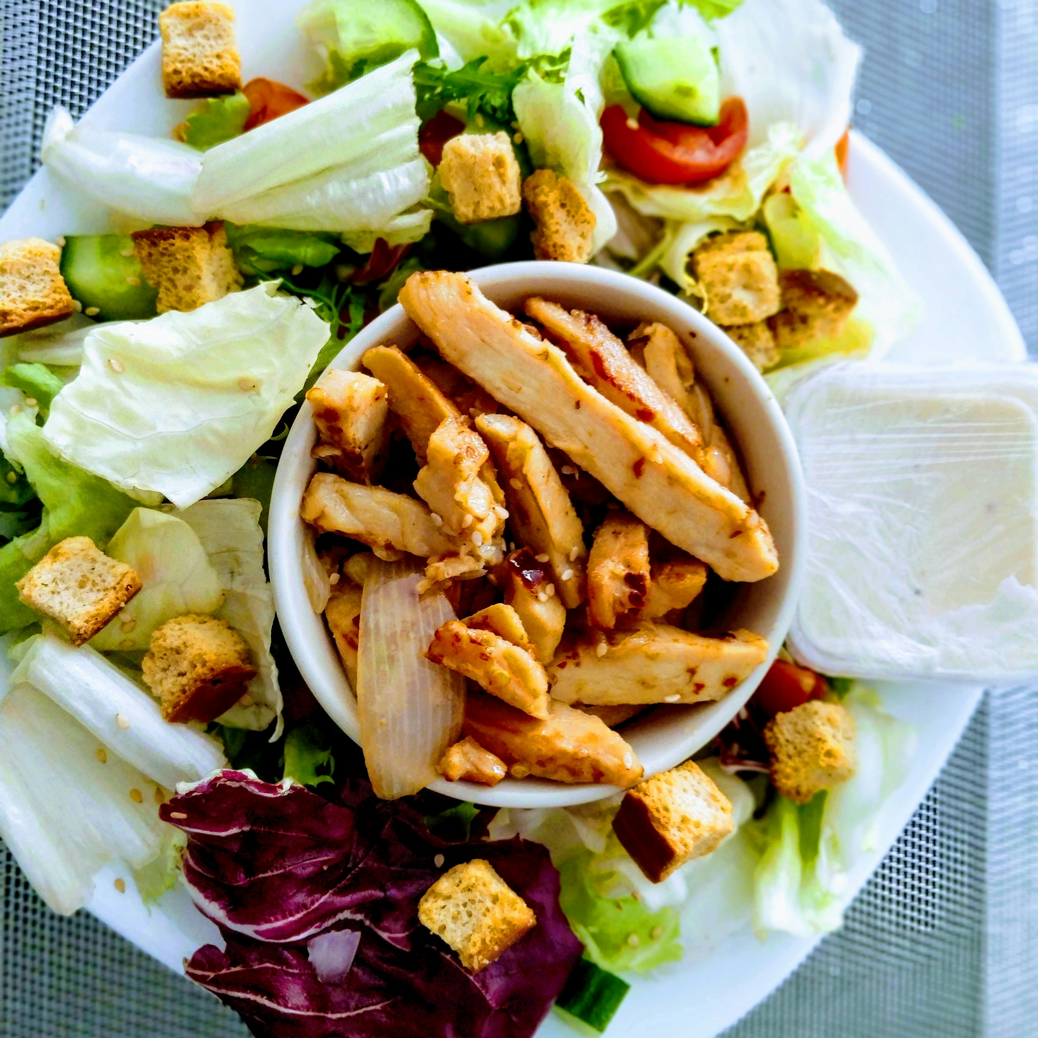 Caesar salad: Η τέλεια συνταγή για σπιτική σαλάτα του Καίσαρα