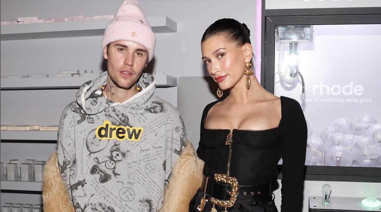 Justin και Hailey Bieber ανακοίνωσαν ότι έγιναν γονείς- Η πρώτη φωτογραφία του μωρού